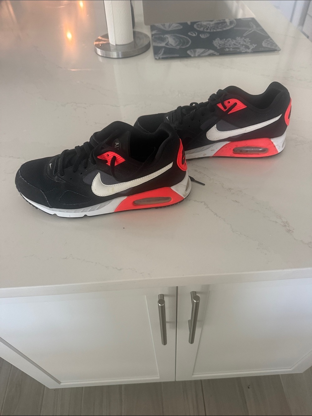 Nike Air Nax Black and Bright Orange Mens Size 10 Sneakers Like New
